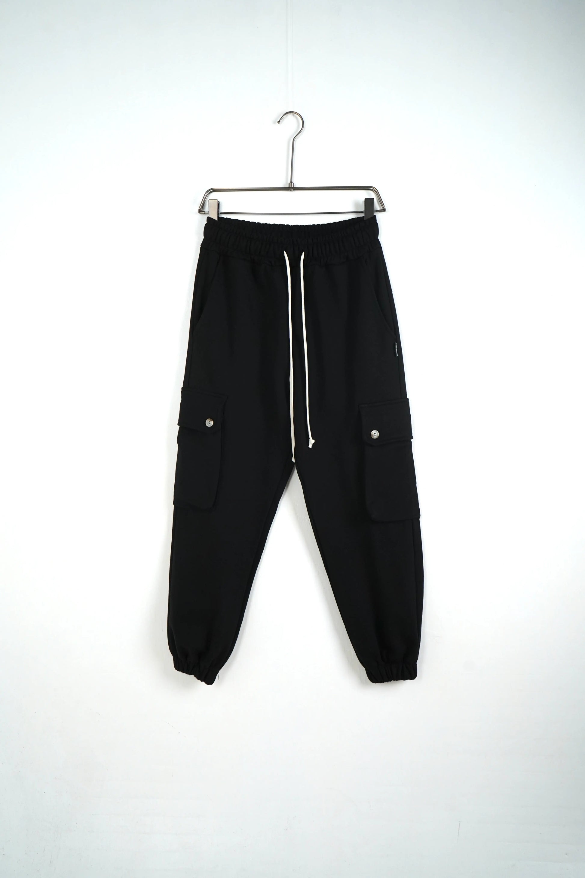 pantalone cargo nero tasche oversize lacci duca homme
