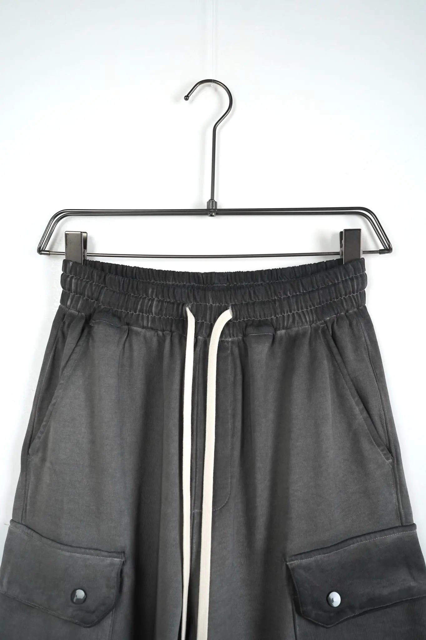 completo t-shirt e pantalone estivo cotone effetto lavato grigio lacci tasche laterali duca homme uomo 2