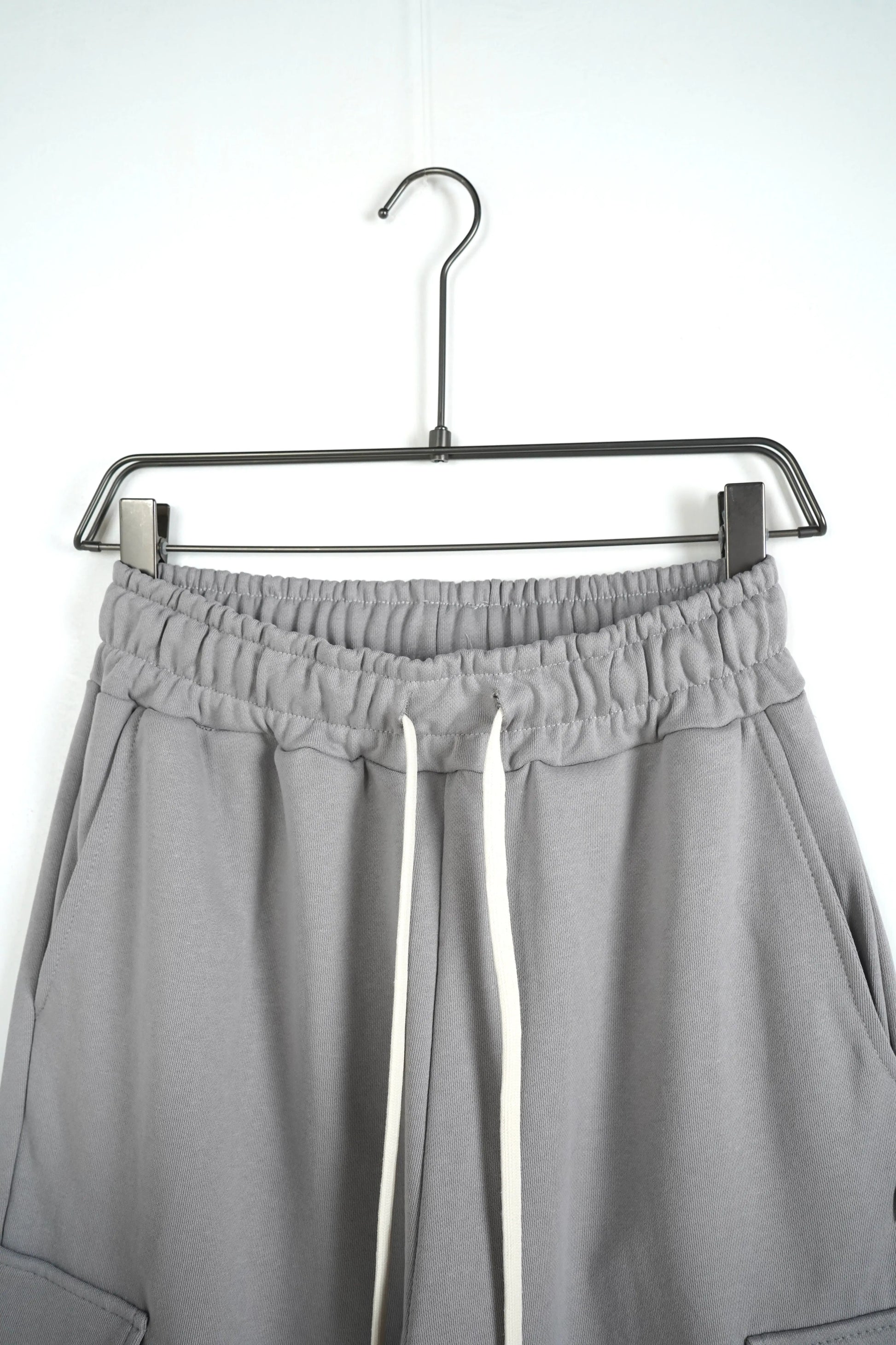 pantalone cargo grigio tasche oversize lacci duca homme 1