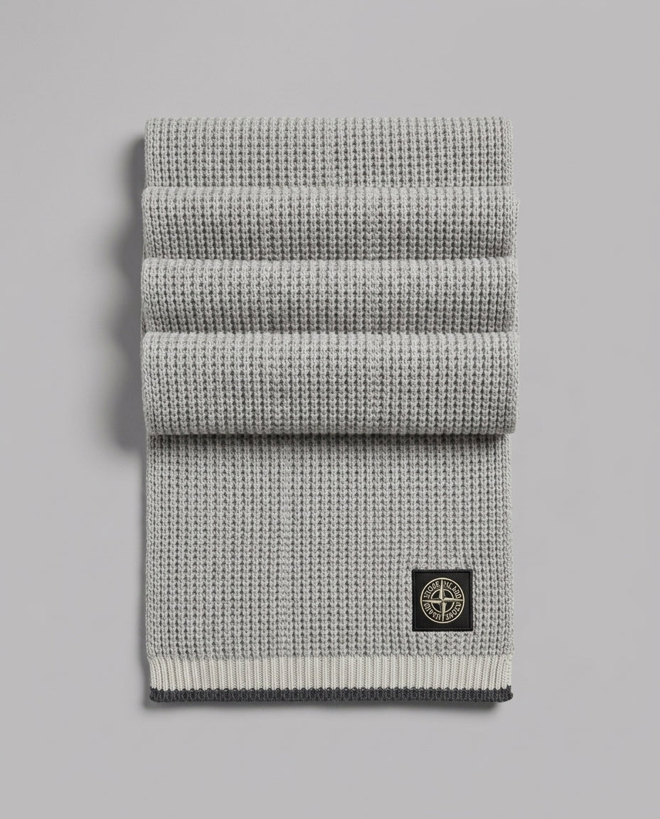 Sciarpa Stone Island Kids grigia in maglia da bambino – fronte