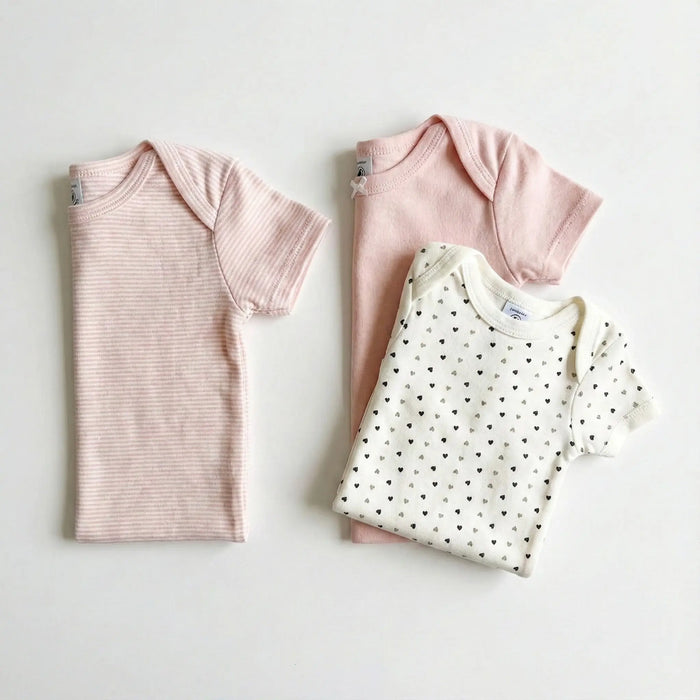 CONFEZIONE DA 3 BODY BEBÈ A MANICHE CORTE IN COTONE CON MINI CUORI PETIT BATEAU Petit Bateau