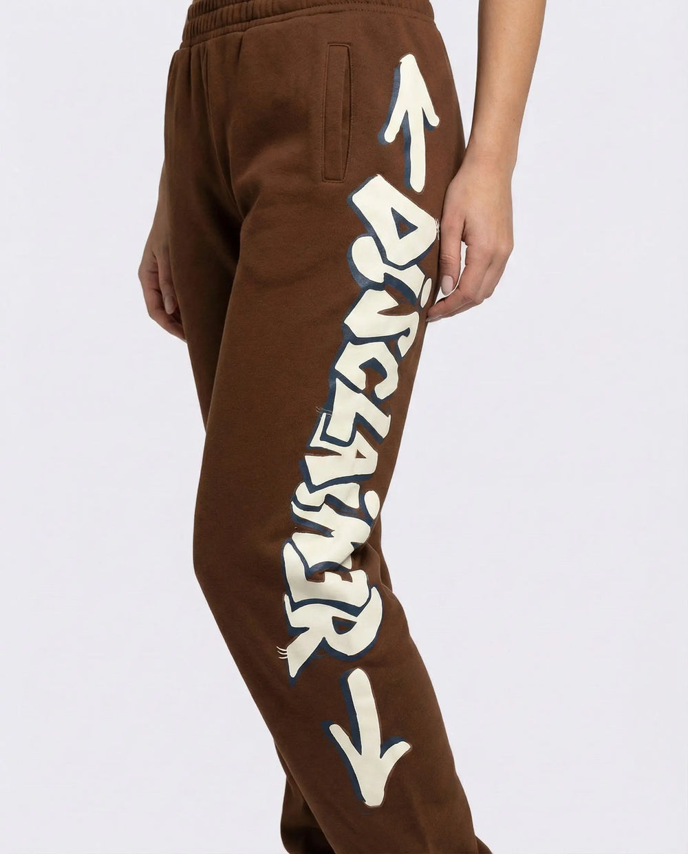 Pantaloni Disclaimer Uomo | Logo Graffiti Laterale | Marrone Disclaimer