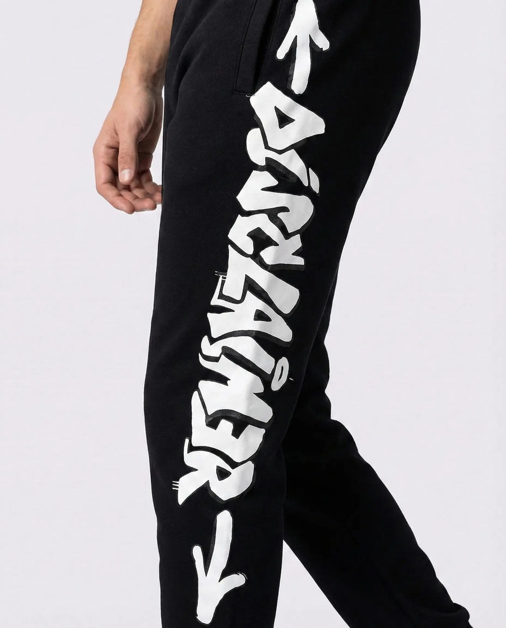 Pantaloni Disclaimer Uomo | Logo Graffiti Laterale | Nero Disclaimer