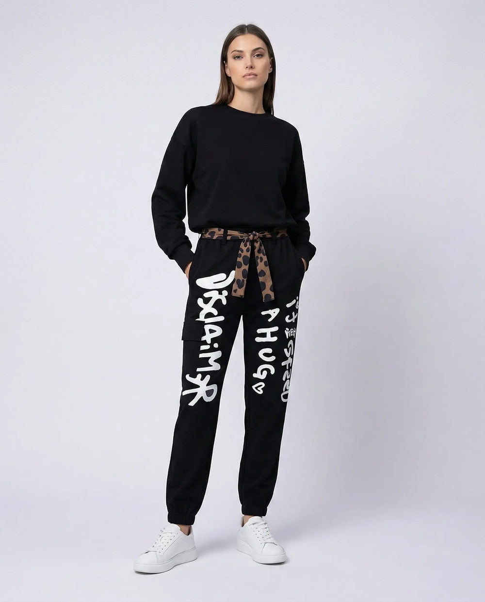 Pantaloni Disclaimer Donna | Modello Cargo | Nero Disclaimer