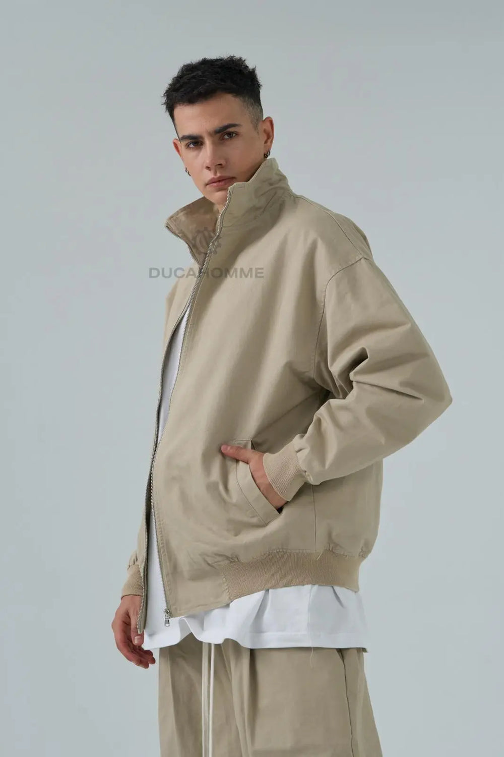 Giacca Duca Homme Uomo | Modello Over con Zip e Collo Alto | Beige Duca Homme
